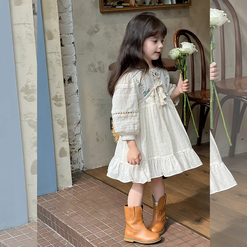 SKE2427女童复古泡泡袖连衣裙夏装新款简约刺绣民族风公主裙潮