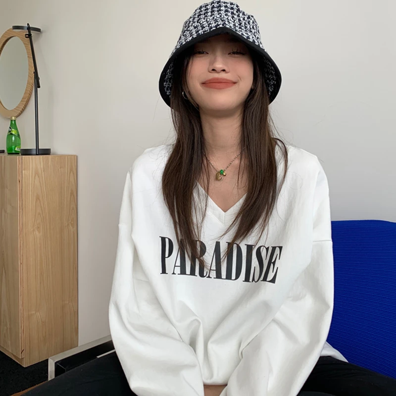V领白色卫衣女秋季薄款小众中长款宽松BF慵懒风长袖字母印花上衣