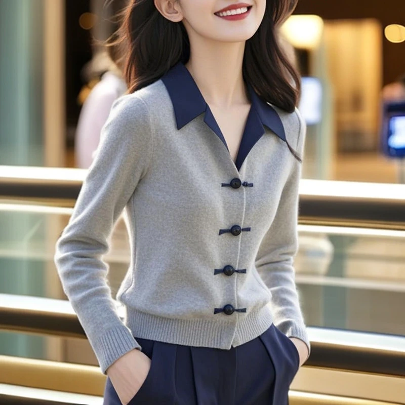 新中式国风灰色拼接翻领针织开衫长袖毛衣女秋冬季新款高级感上衣