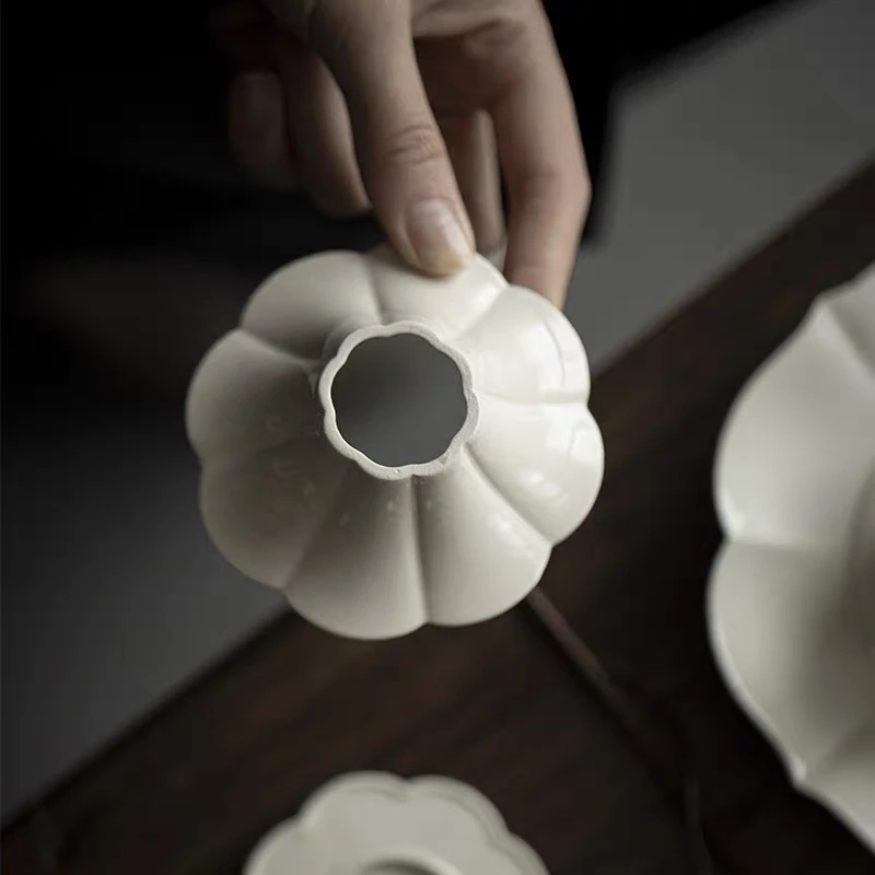 墨己草木灰古泥花朵投茶器日式茶道配件陶瓷投茶漏斗防止茶叶撒出