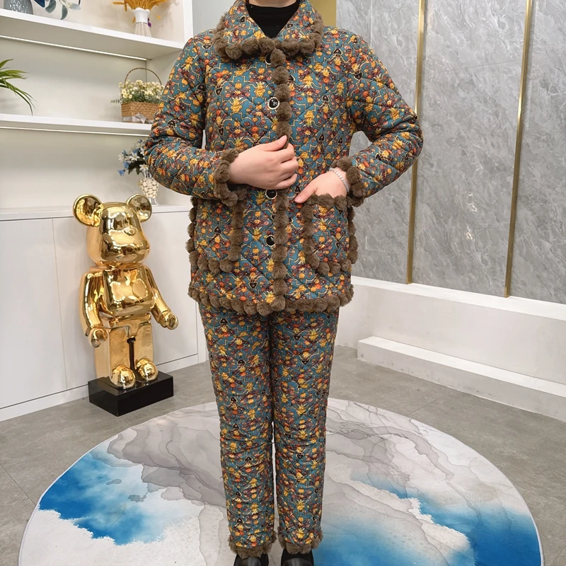中年妈妈冬装碎花加绒加厚棉袄加厚保暖中老年女装家居服棉衣套装