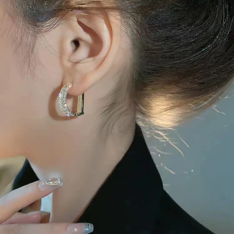 铜合金耳饰 字母D金色耳扣高级感耳钉ins风耳饰耳钉N0815