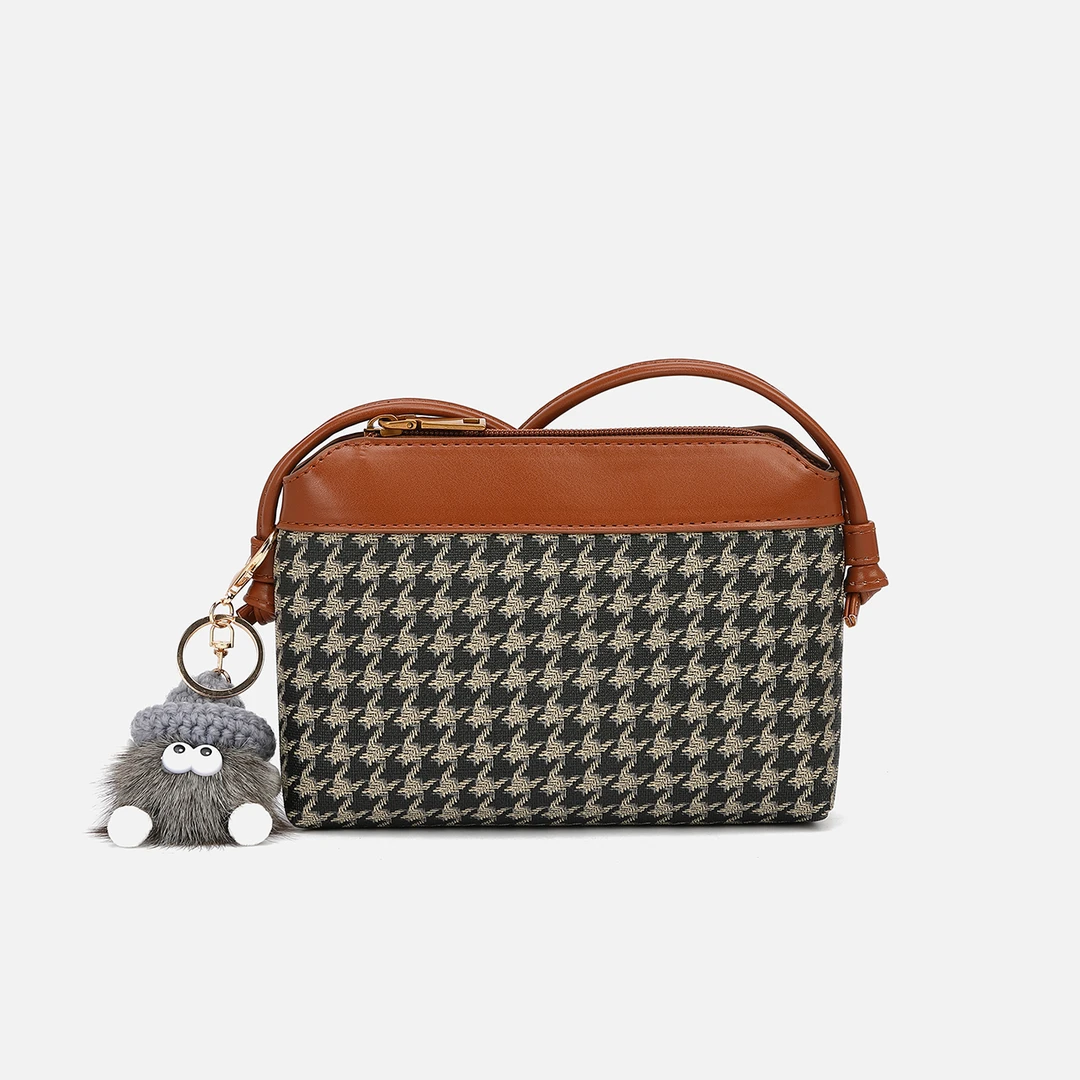 KU/FASHION  2024新款潮流时尚斜跨包单肩包（带挂饰）