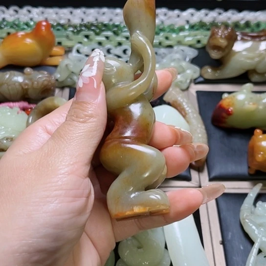 【闪购商品】和田玉颈饰未镶嵌审**准