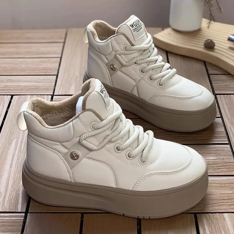 高帮女鞋2024新款秋冬百搭短靴加绒棉鞋厚底休闲运动真皮雪地靴女