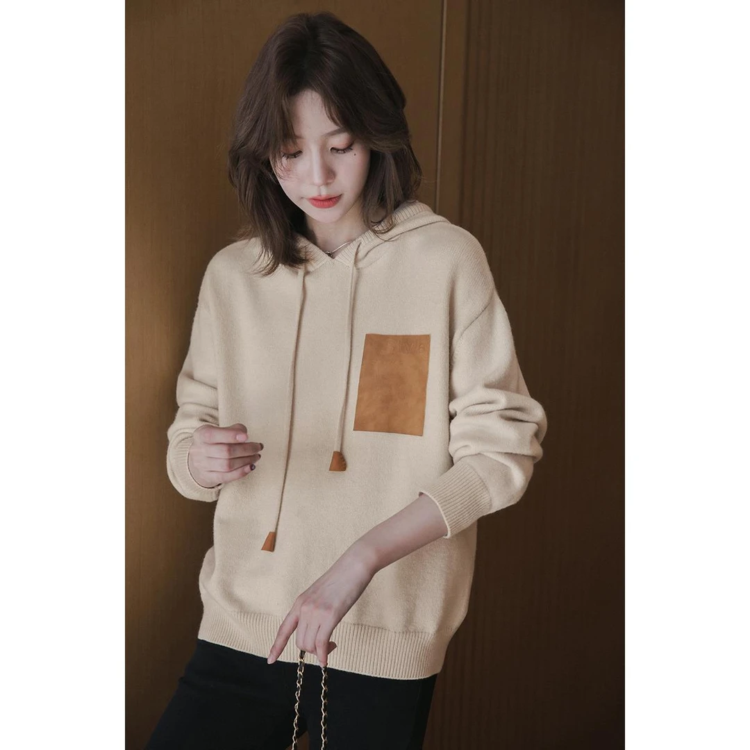 小谷粒毛衣女拼接皮口袋撞色卫衣版抽绳针织帽衫