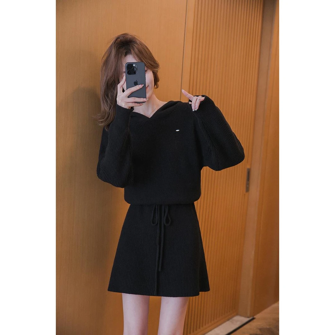 【季末折扣】小谷粒短款款连帽连衣裙显瘦针织收腰裙子