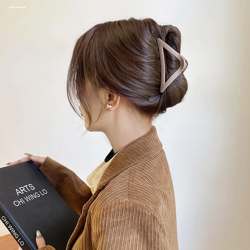 发量多磨砂三角抓夹女夏季发夹后脑勺盘发气质大号鲨鱼夹子头饰
