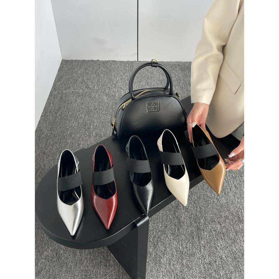 【新款必拍】3CM法式设计师款尖头高跟鞋女防掉跟松紧带百搭 D055-1