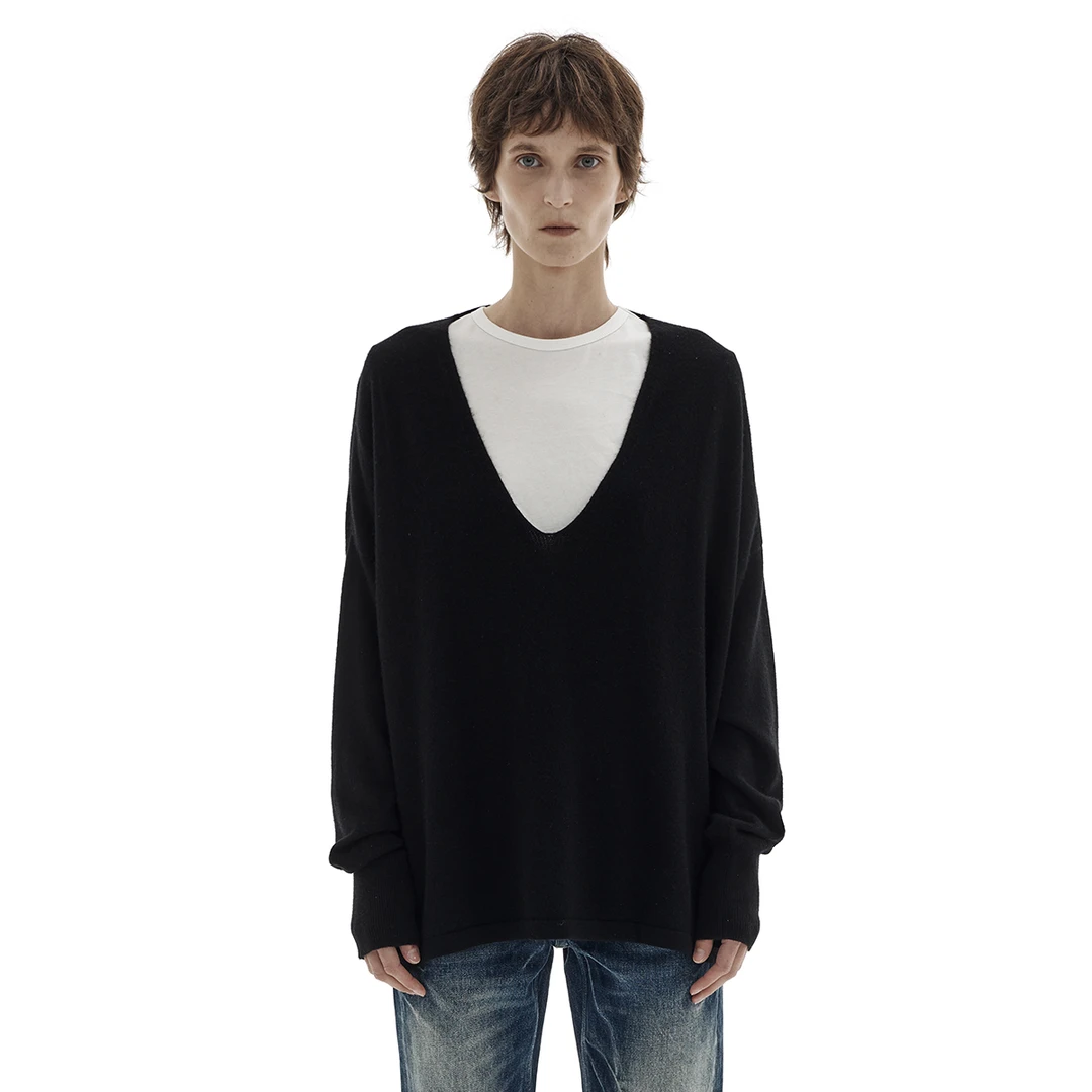 SOFTAREA 羊绒羊毛混V领毛衣 *V - NECK SWEATER