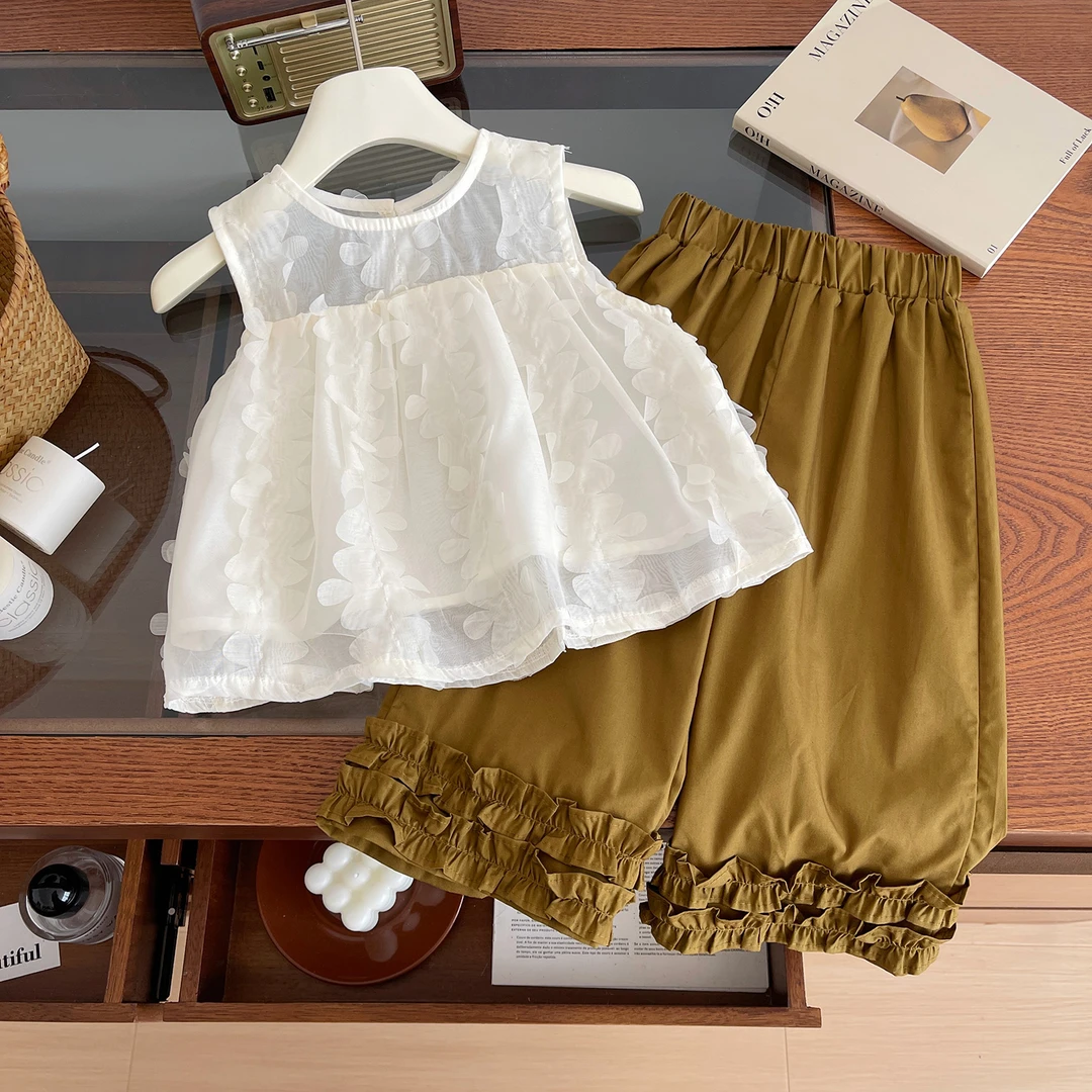 2024夏季新款韩版时尚女童气质花瓣上衣纯色休闲短裤套装S24163