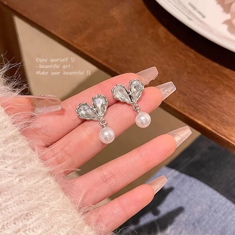 925银针【101号】法式轻奢ins设计感满钻爱心新款百搭耳