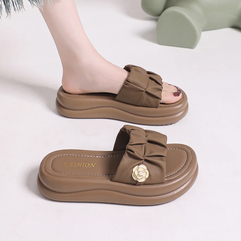 拖鞋女夏外穿2024新款增高厚底松糕鞋山茶花时尚网红休闲女凉拖鞋