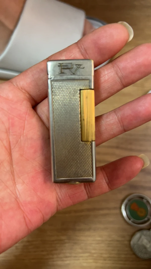 煤油打火机，没有煤油