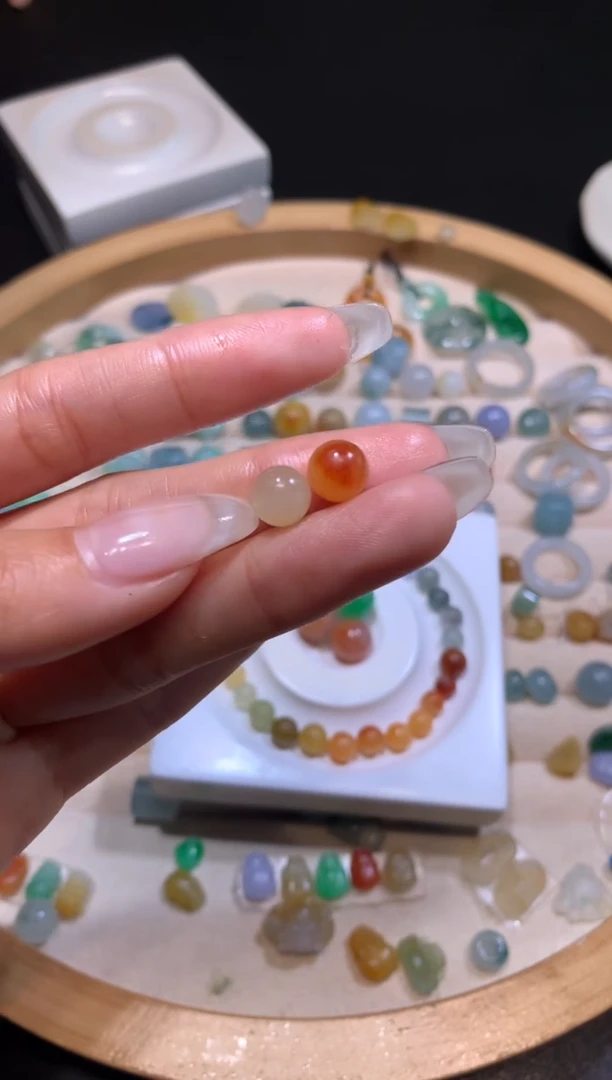 【闪购商品】定制翡翠未镶嵌珠子1400+140