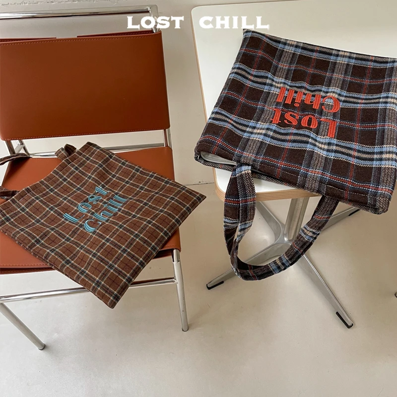 Lost Chill-原创秋冬毛呢格纹英伦复古单肩包刺绣字母帆布包撞色