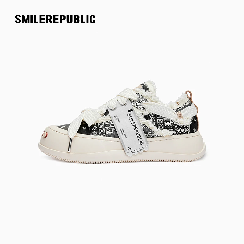 smilerepublic 黑色腰果花拼色低帮可替换开口笑增高厚底鞋罗云熙
