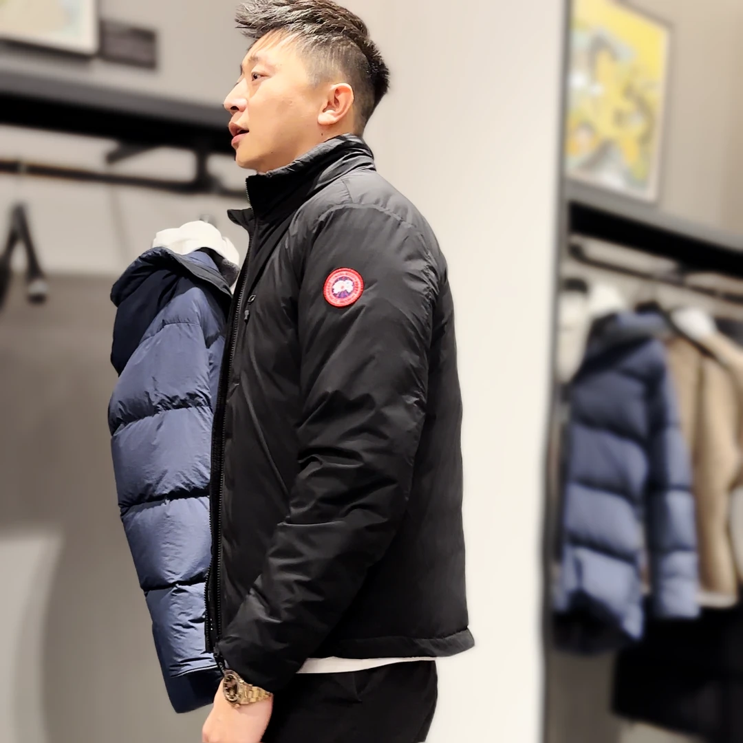 未使用 CANADA GOOSE 加拿大鹅5079M61哑光立领拉链羽绒服男款 冬