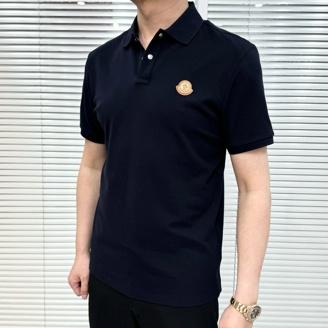 全新未使用 MONCLER 蒙口 胸前咖色圆标POLOS衫短袖T恤男款深蓝色
