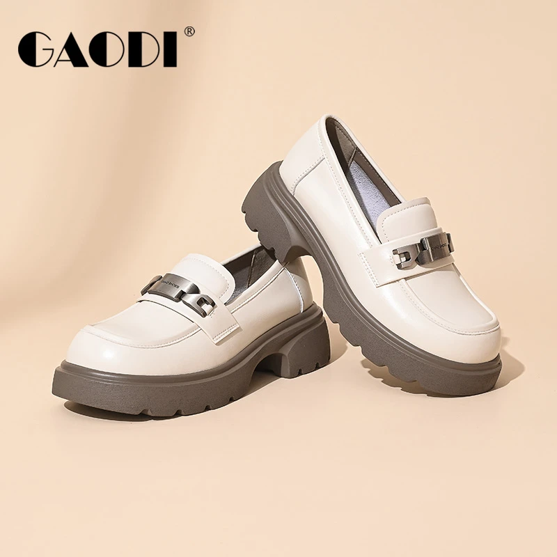 新款高蒂牛皮革中跟简约英伦风乐福鞋244212-105