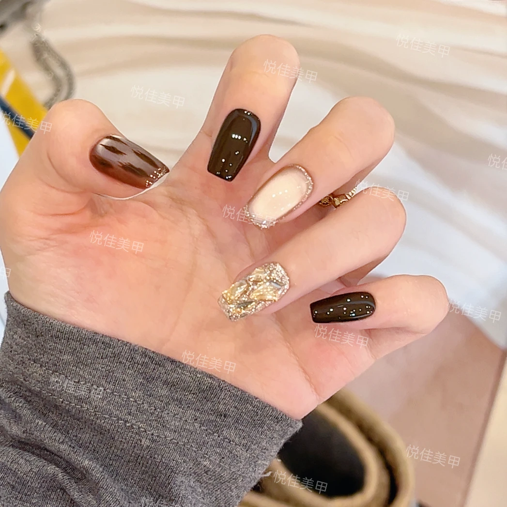 【时髦精】纯手工穿戴甲棕色香槟钻美甲10片