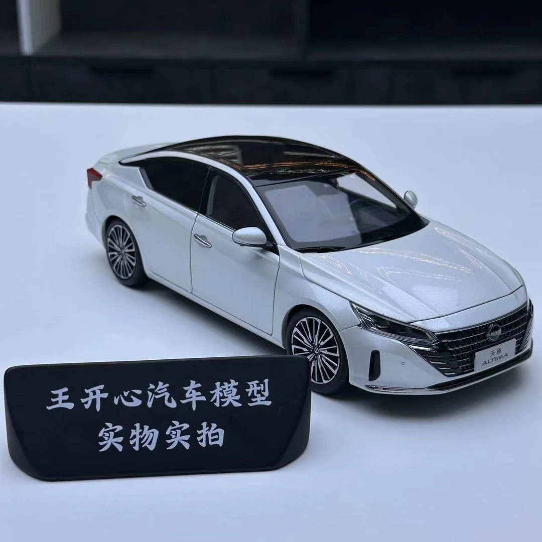 1/18 天籁 日产 22款 原厂收藏版 合金全开汽车模型摆件转向前轮