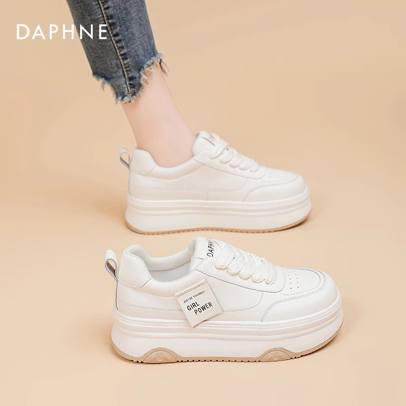 达芙妮小白鞋女春季2025新款ins潮百搭真皮时尚韩版厚底板鞋