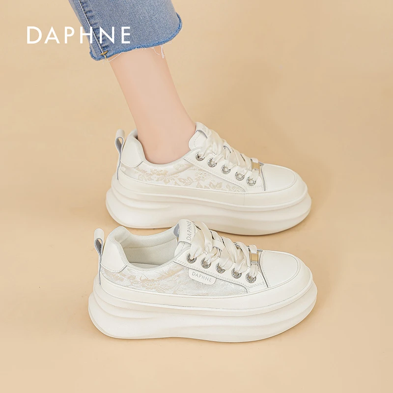 达芙妮新中式小白鞋女2025新款真皮透气内增高百搭舒适运动休闲鞋