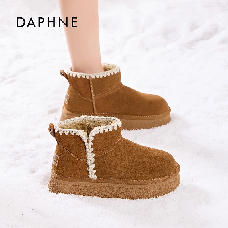 Daphne/达芙妮2025秋冬新款加绒筒靴女复古套脚保暖雪地靴百搭款