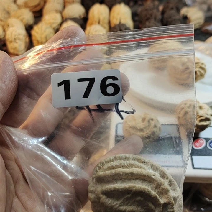 【闪购商品】文玩核桃吊坠傻****儿
