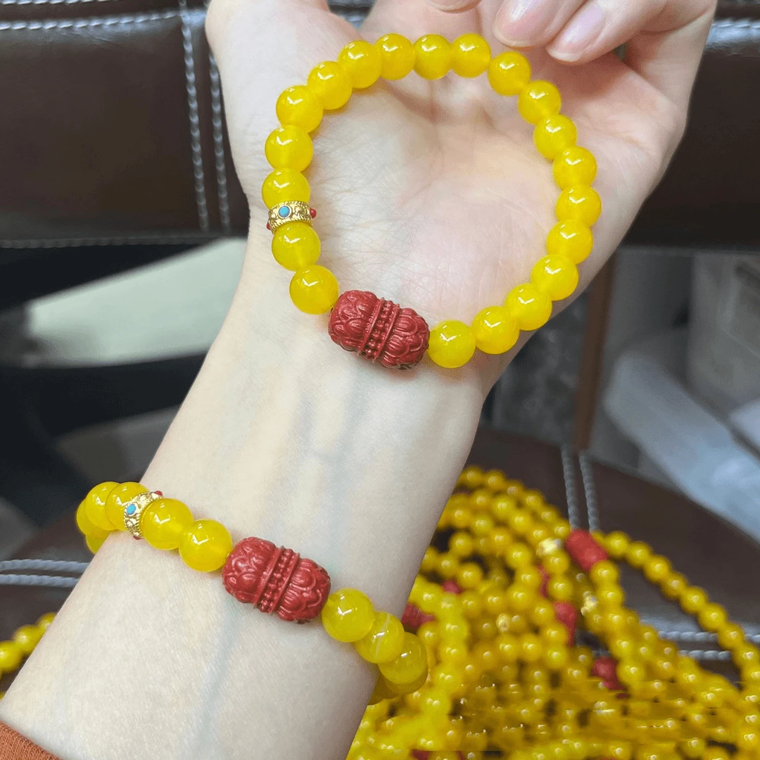 原创黄色玛瑙鸡油黄莲花配饰复古风文艺款女手串时尚百搭