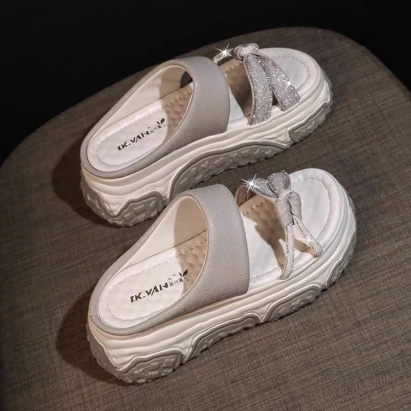 网红凉拖鞋女夏季外穿2024年新款超火厚底沙滩凉鞋时尚百搭一字拖