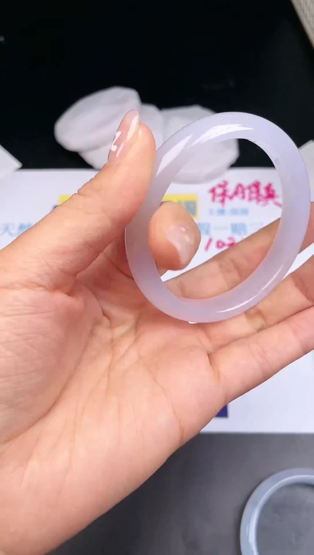 【闪购商品】石英质玉手镯未镶嵌264