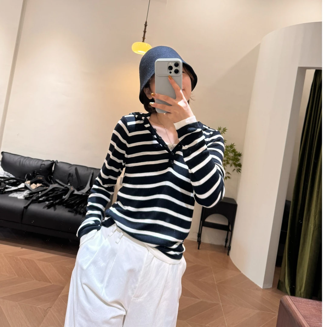 帽衫上衣，柔软亲肤长袖针织衫