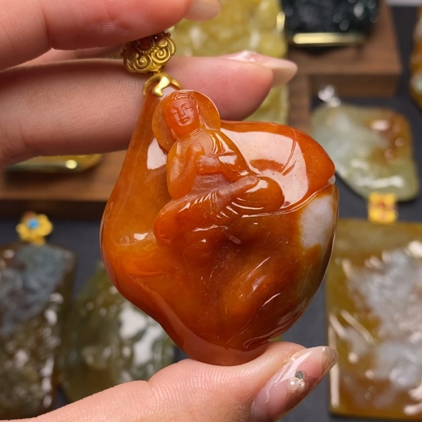 【闪购商品】翡翠颈饰18K金镶嵌Z**得