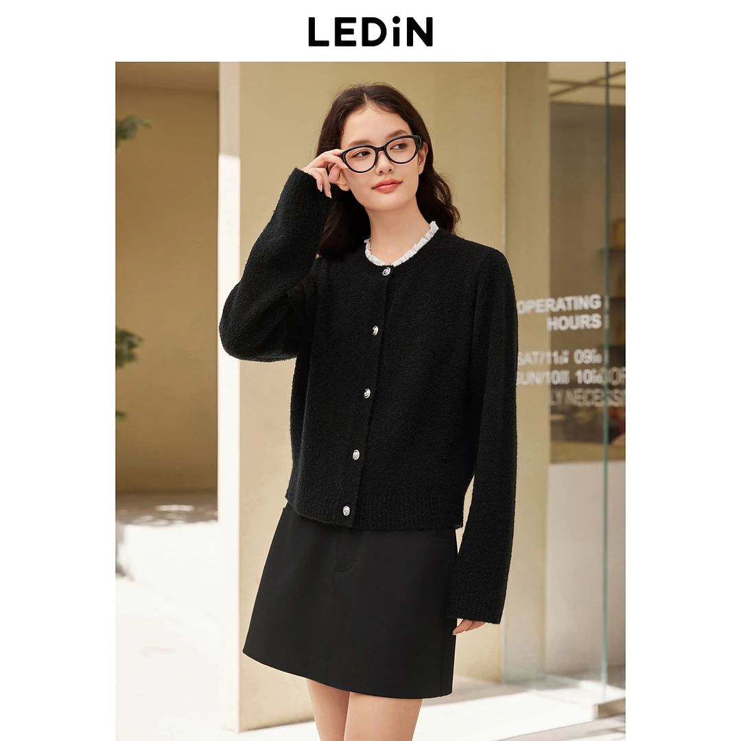 乐町圆领小香风针织线开衫女冬新款精致毛线外套合体毛衣