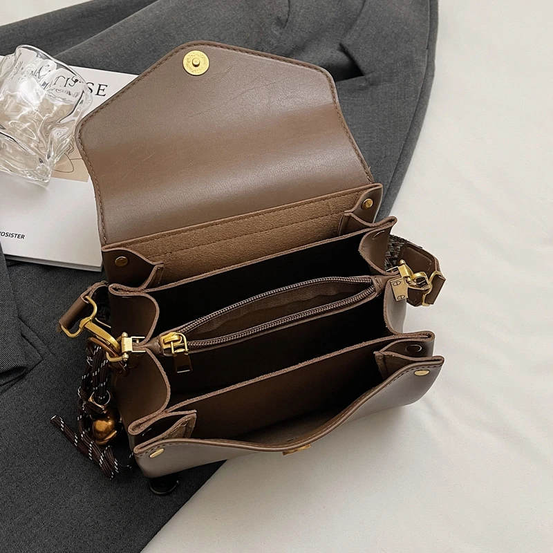 【多隔层】小众设计感宽肩带斜挎包2024新款潮时尚百搭简约小包包