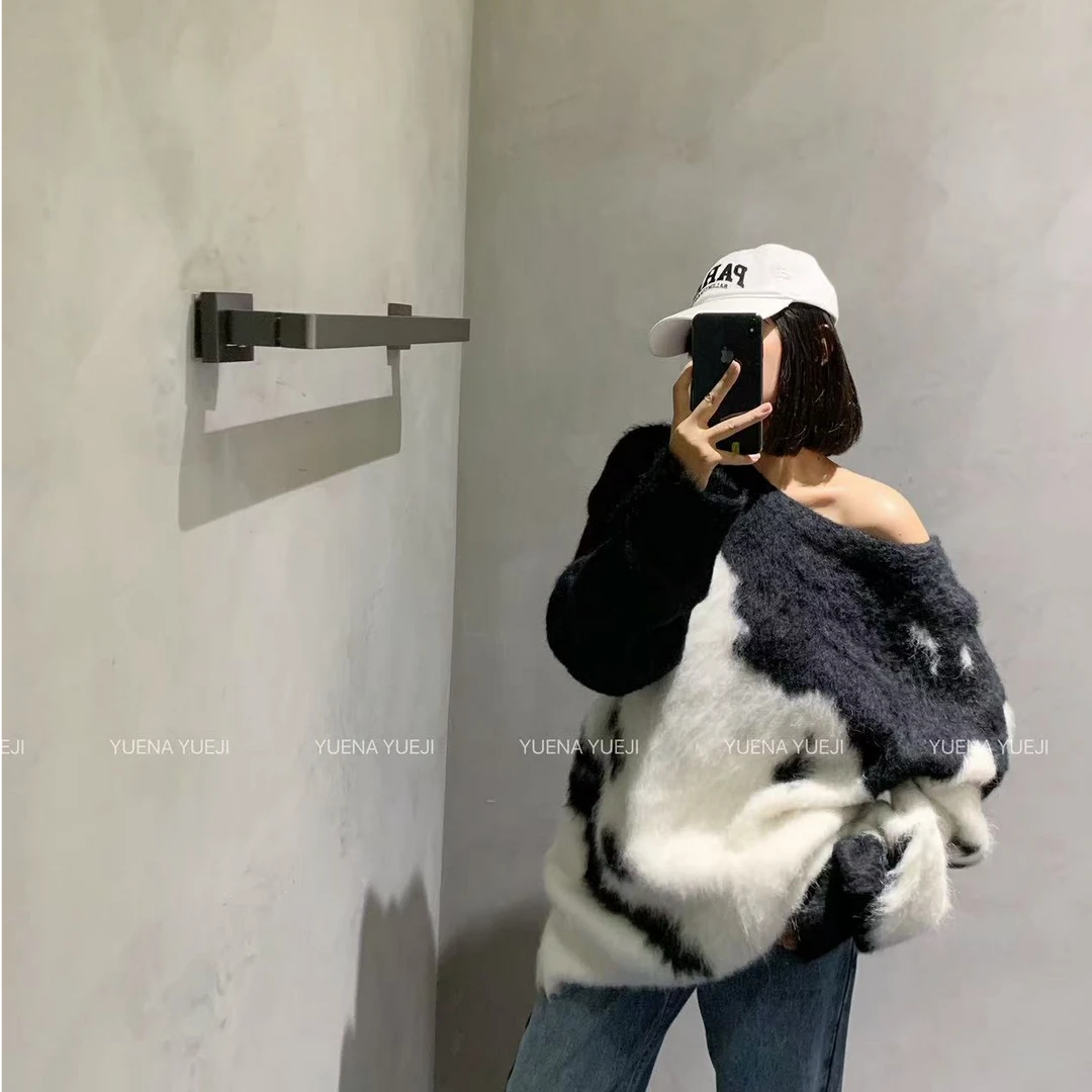 Liegee黑白涂鸦毛衣