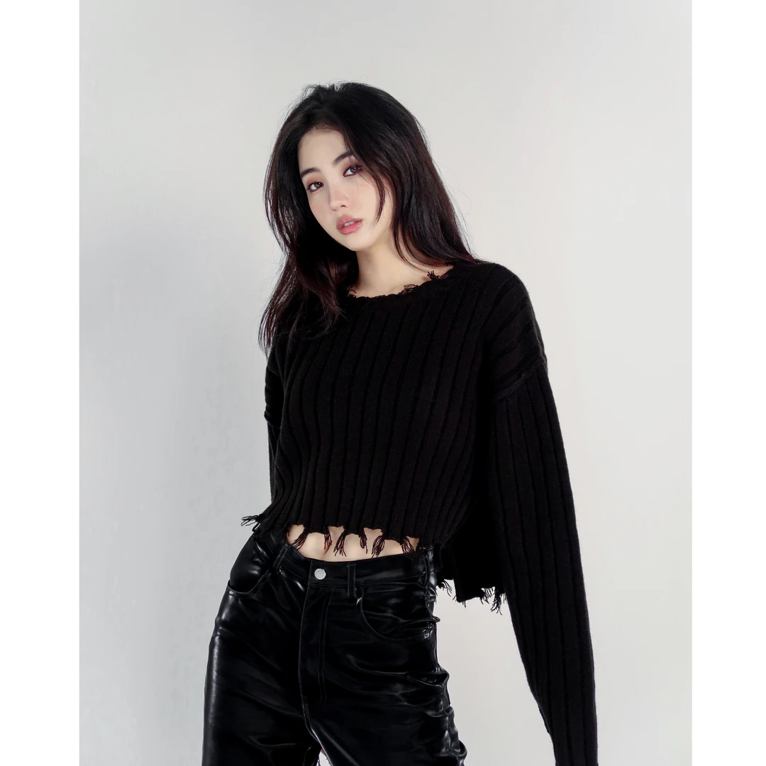 1.5折清 不tui不换宽松慵懒风短款蝙蝠袖破洞高领加厚毛衣