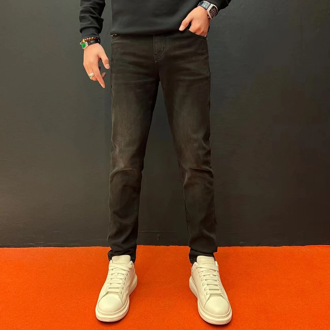 《WEIKE》9707秋冬新品高定洗水男士修身小直筒牛仔裤