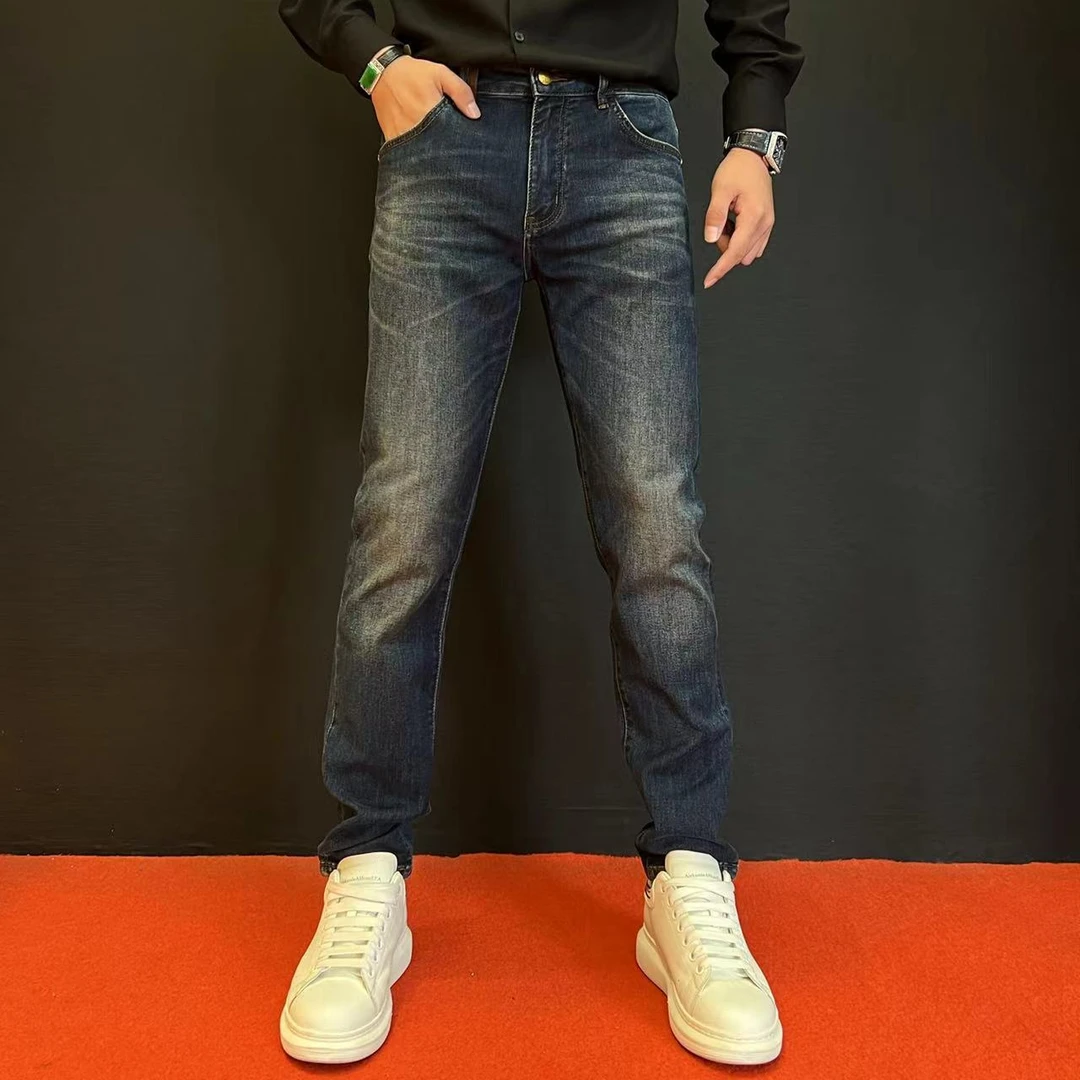 《WEIKE》6113秋冬新品波斯蓝修身小直筒男士牛仔裤