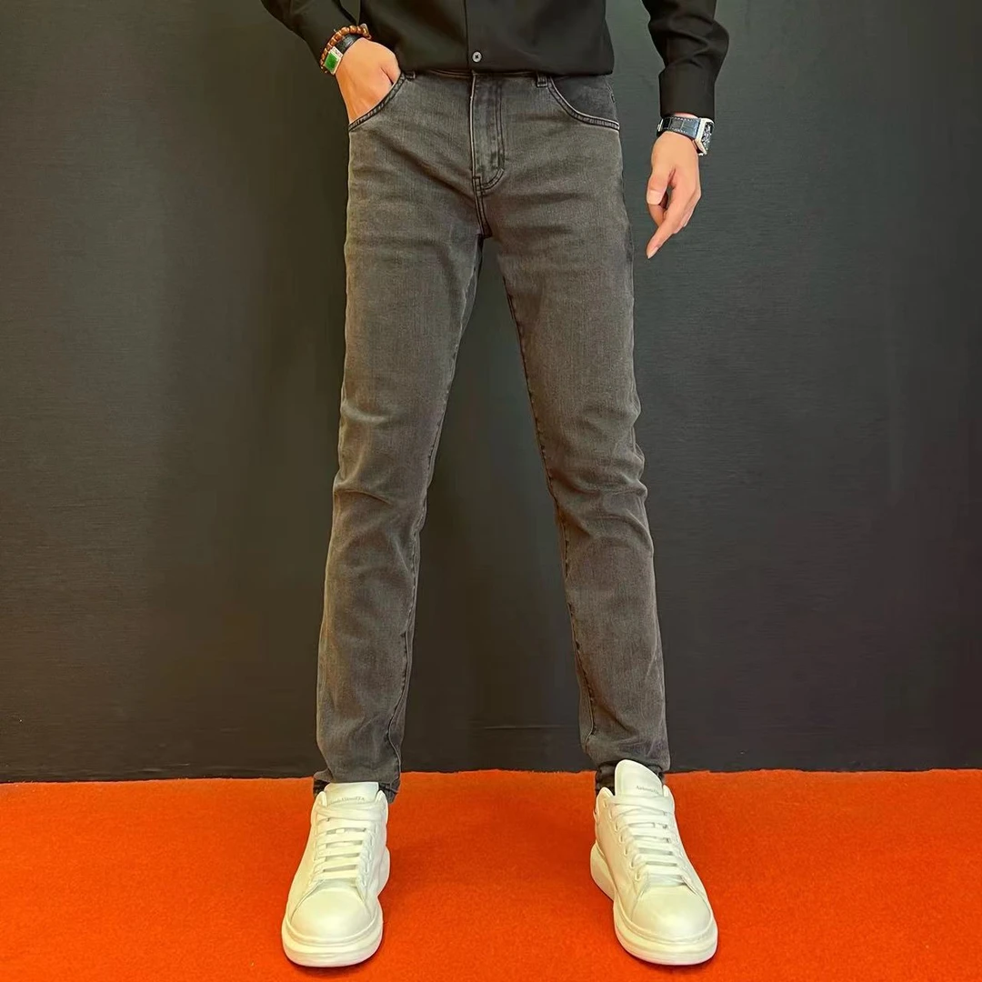 《WEIKE》9705秋冬新品尼纳灰芯肤柔面料四面弹修身小直筒牛仔裤