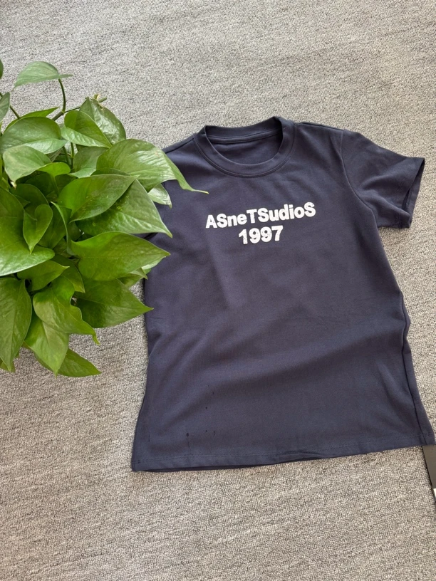 衣米阳光时尚休闲T