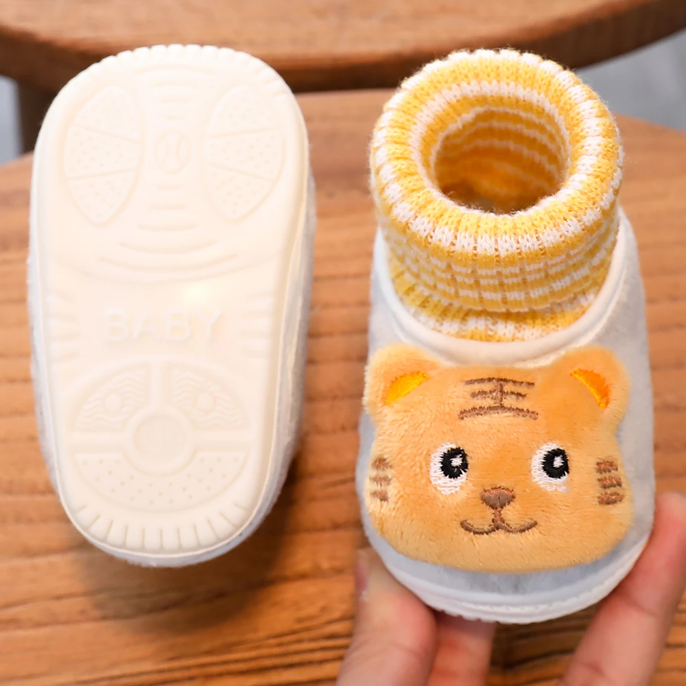 0-6-15月婴儿鞋学步鞋男女宝宝秋冬款步前鞋加绒加厚鞋袜软底