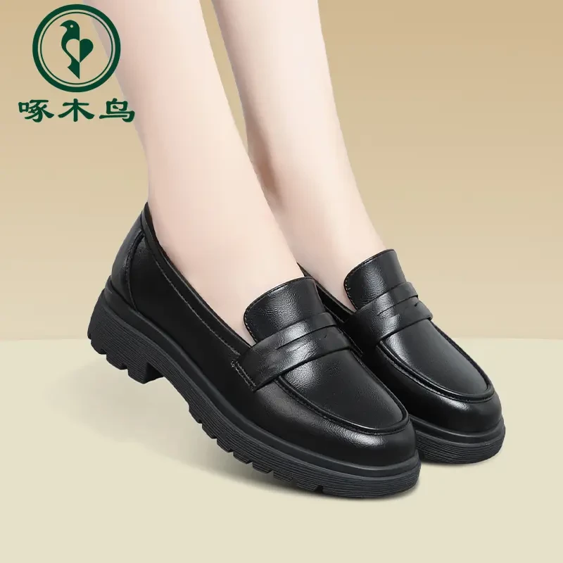 啄木鸟秋季新款鞋子女软底女单鞋厚底低跟英伦小皮鞋一脚蹬乐福鞋
