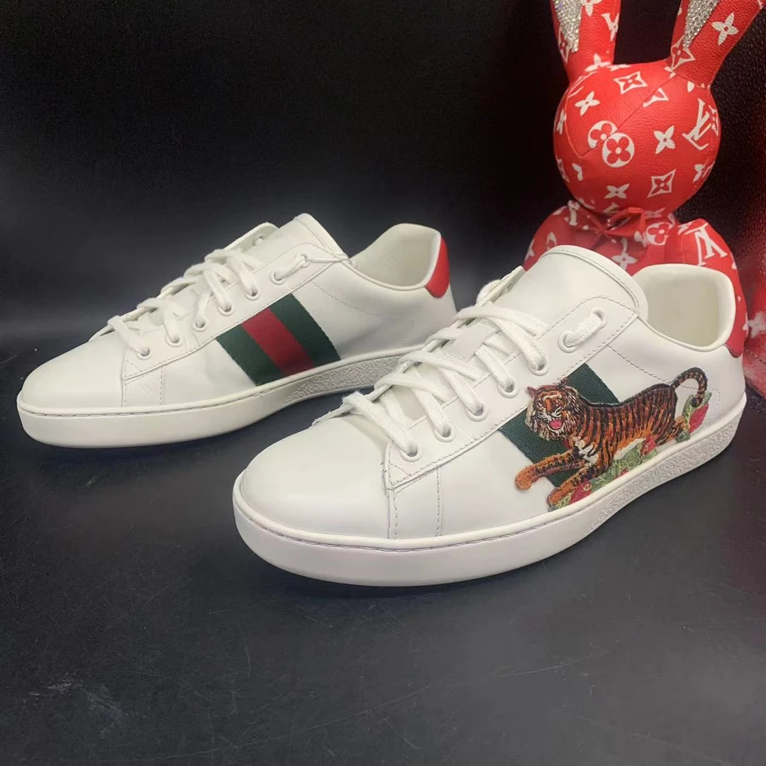 【聚星福利】GUCCI/古驰95新男士休闲ACE系列虎身刺绣42/38欧码