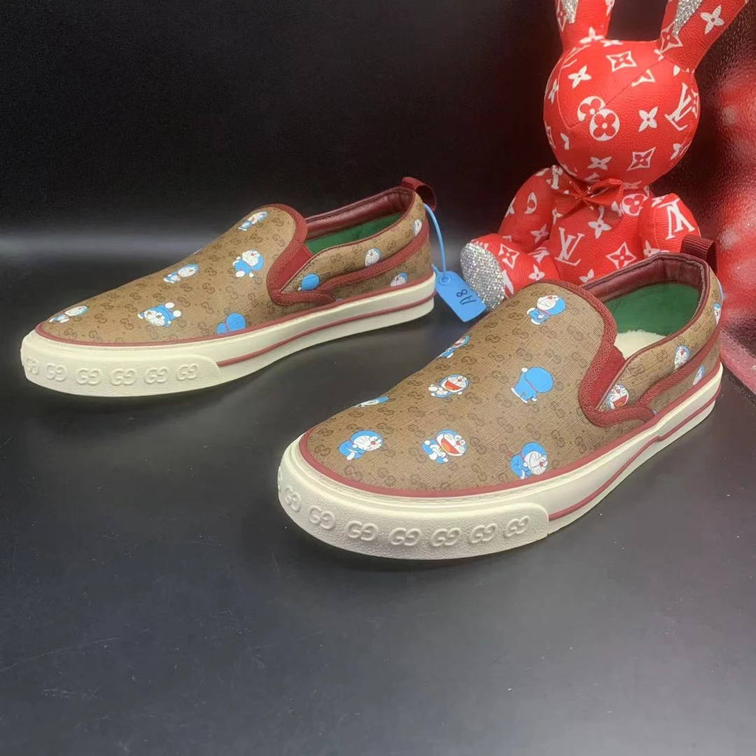 【聚星福利】GUCCI/古驰95新男休闲舒适棕色叮当猫一脚蹬42码ddm124
