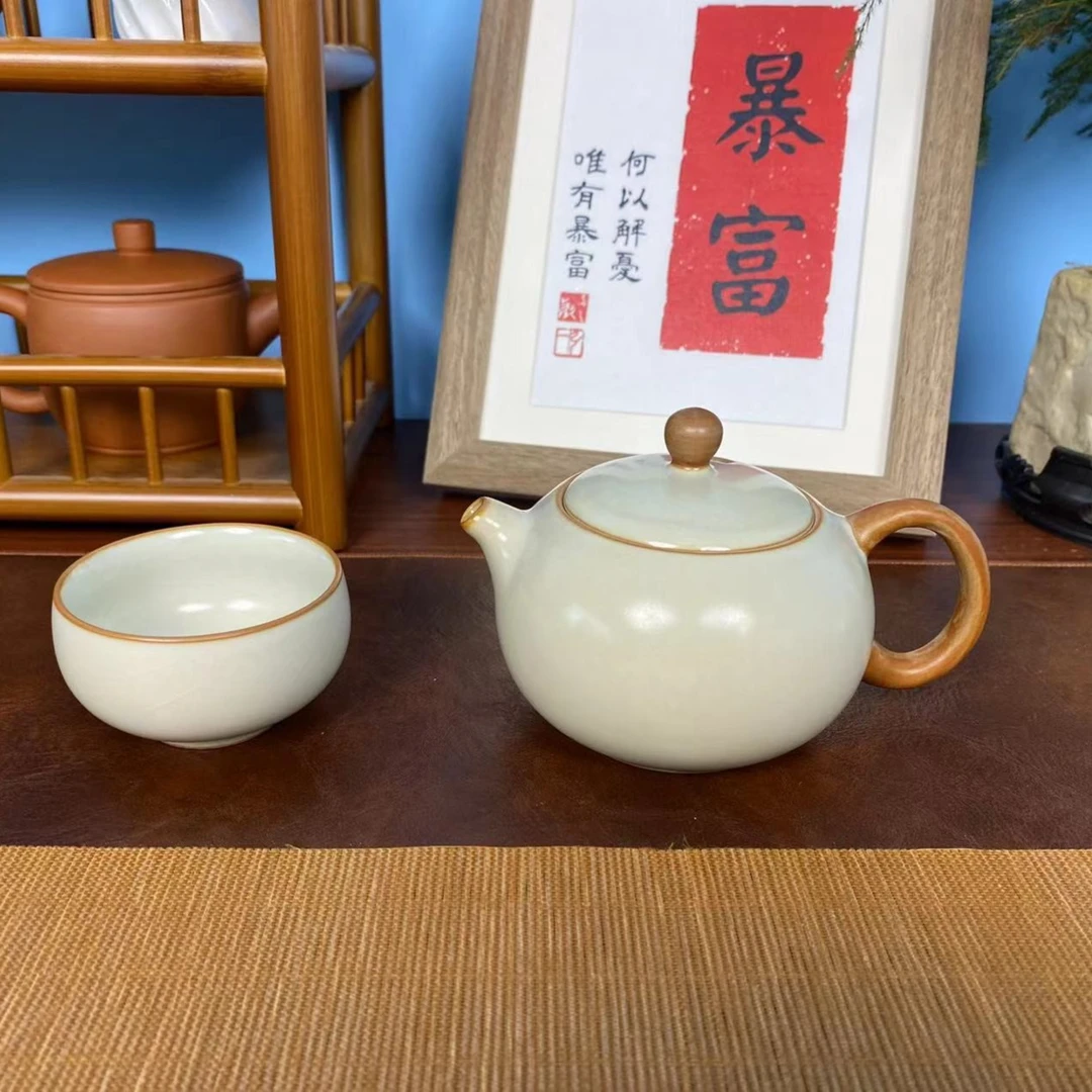 【谨尚堂】米黄汝窑西施壶送1罗汉杯