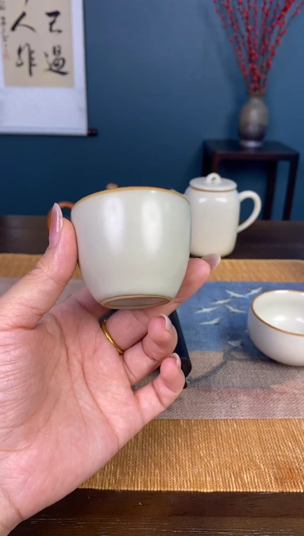 【闪购商品】瓷杯米黄汝窑一口杯