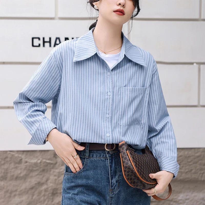 蓝色条纹衬衫女2024秋季新款设计感小众宽松显瘦职业通勤长袖衬衣